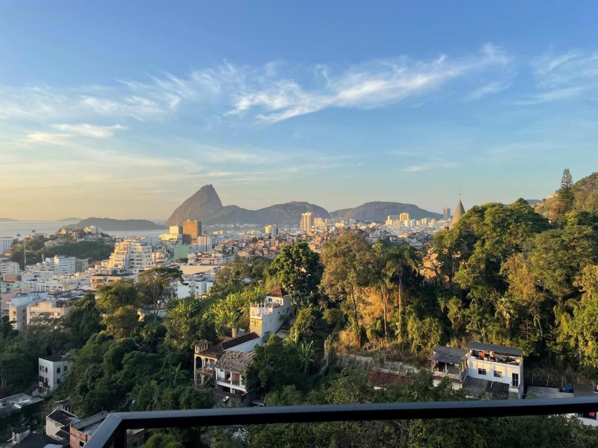 Stylish Loft With Balcony And View Of Sugar Loaf * Río de Janeiro